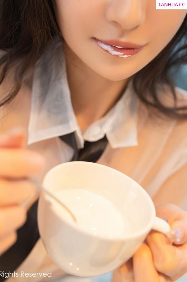 熊小诺 哎小诺 [XiuRen]高清写真图 2022.08.04 No.5385 熊小诺第4张图片